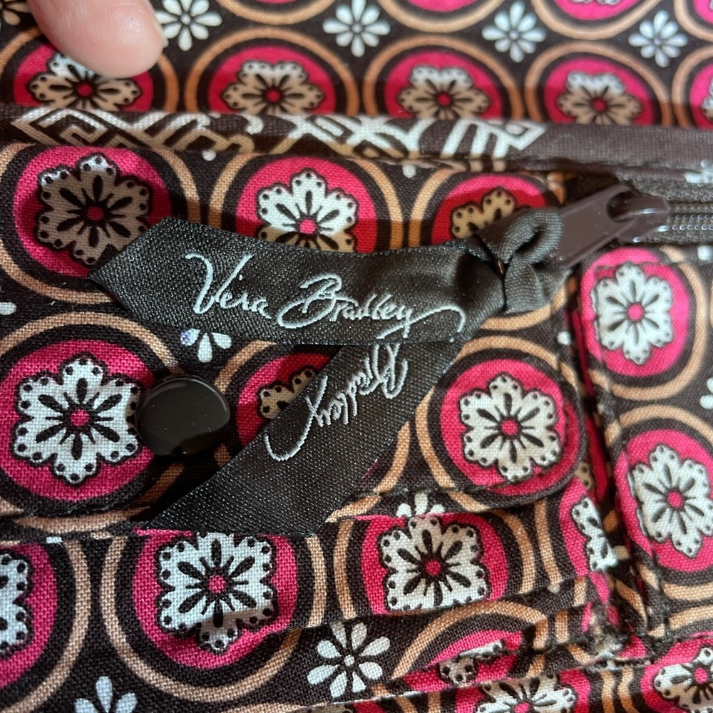 Vera Bradley’s Imperial Style Magnetic Snap Folding Clutch - Picture 7 of 11
